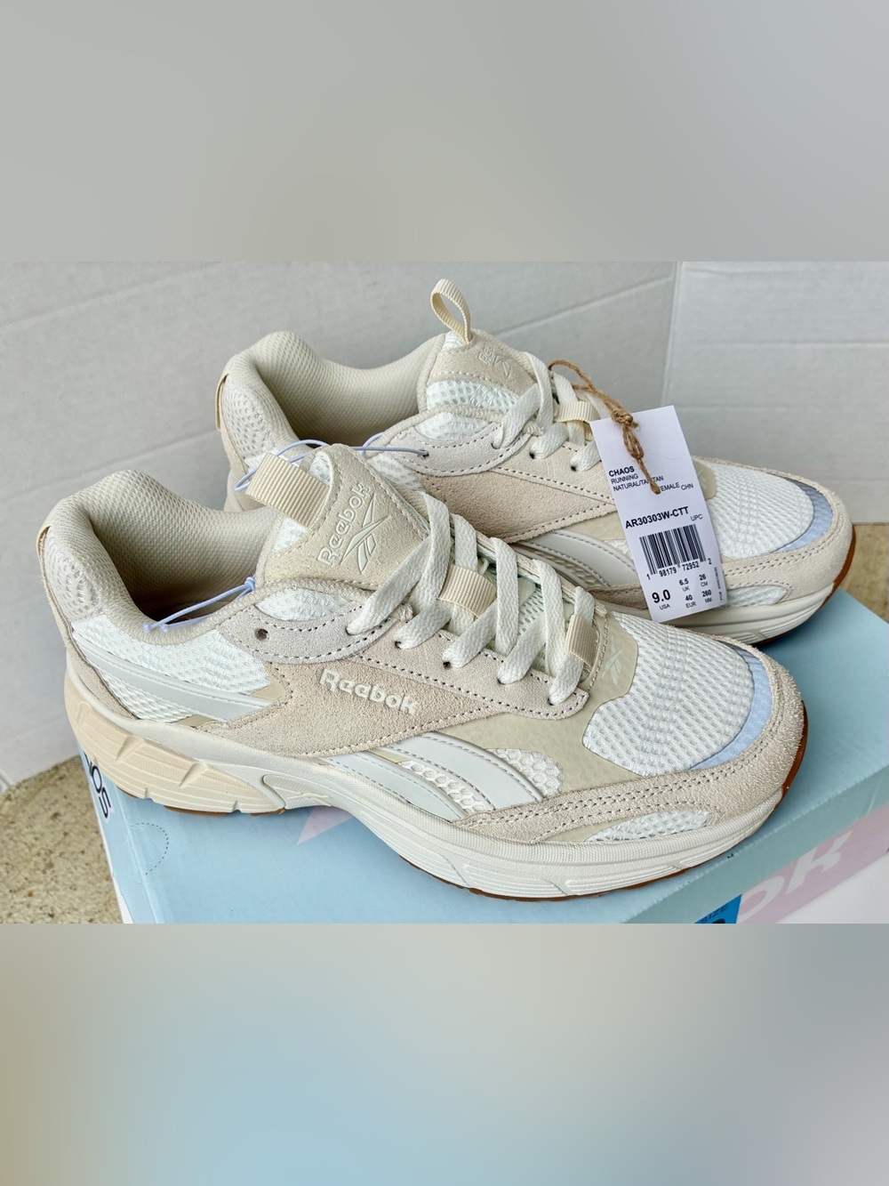 Reebok Chaos - Women's 9 - Low Top Natural/Tan Sneakers - AR30303WCTT- NEW NIB